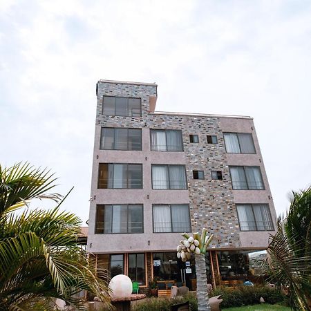 Plus 33 Hotel Nungua Eksteriør bilde