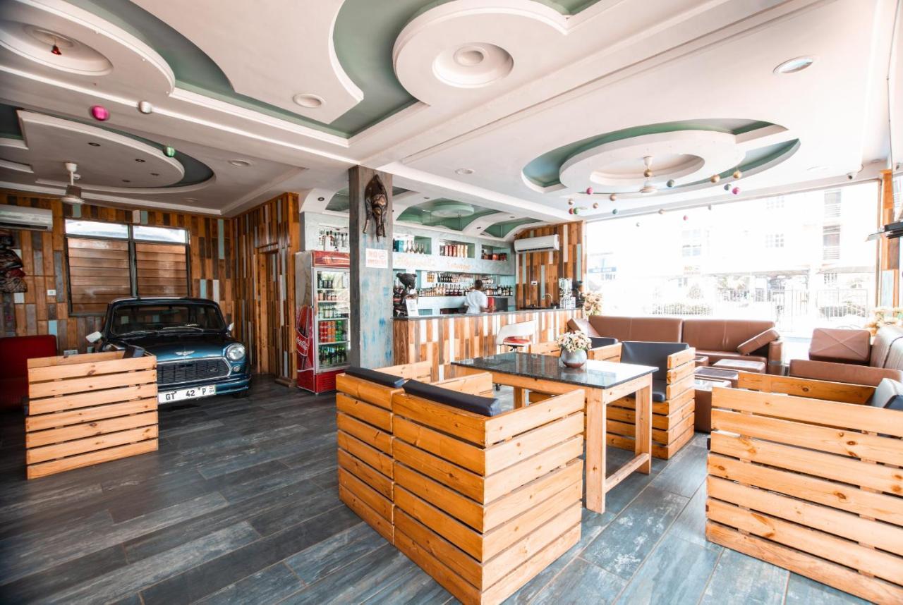 Plus 33 Hotel Nungua Eksteriør bilde