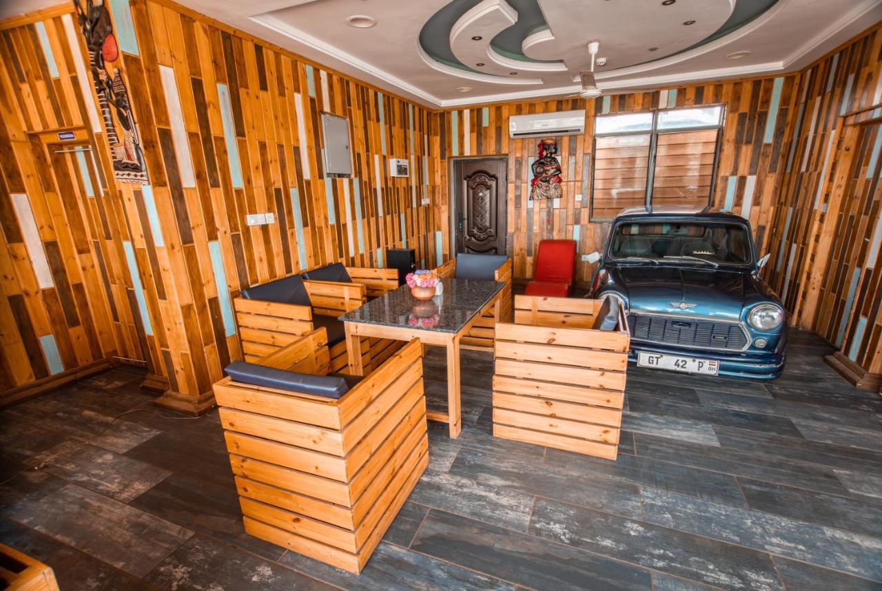 Plus 33 Hotel Nungua Eksteriør bilde
