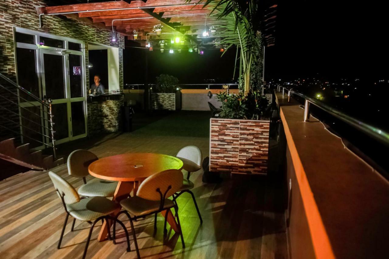 Plus 33 Hotel Nungua Eksteriør bilde